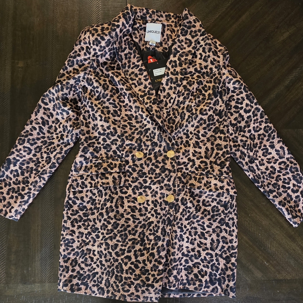 UNIQUE21 Cream and Black Leopard Print Double-Breasted Blazer